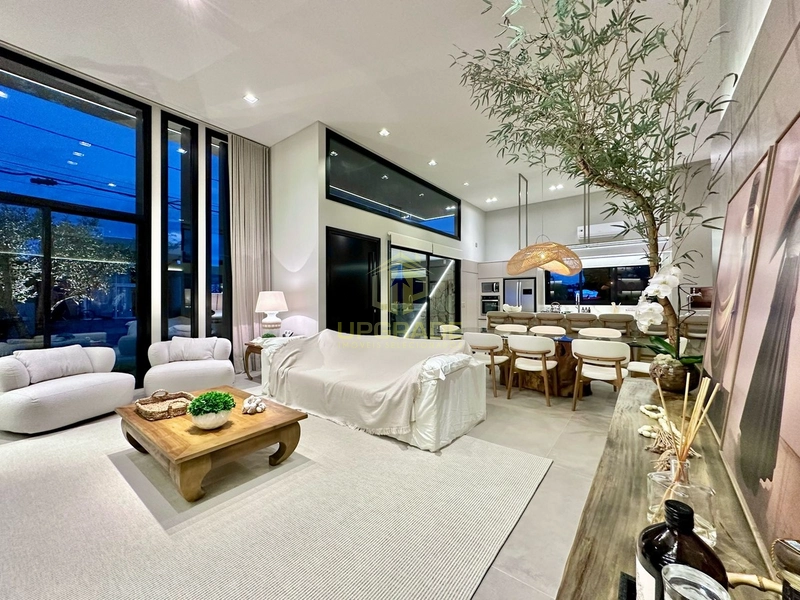 Linda casa com design moderno e com aquele aconchego...: 11ª foto da galeria de imagens do imóvel