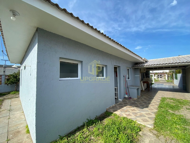 Linda casa na praia...: 2ª foto da galeria de imagens do imóvel