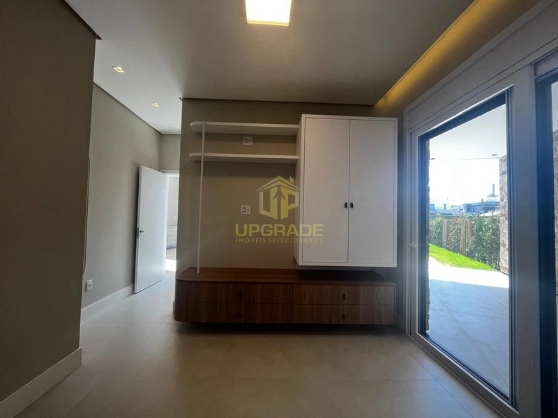 A felicidade se encontra em um bom livro lido na praia.: 26ª foto da galeria de imagens do imóvel