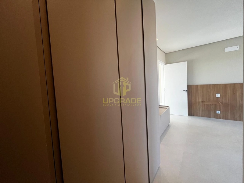 A felicidade se encontra em um bom livro lido na praia.: 8ª foto da galeria de imagens do imóvel