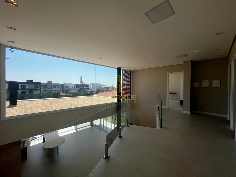 A felicidade se encontra em um bom livro lido na praia.: 6ª foto da galeria de imagens do imóvel