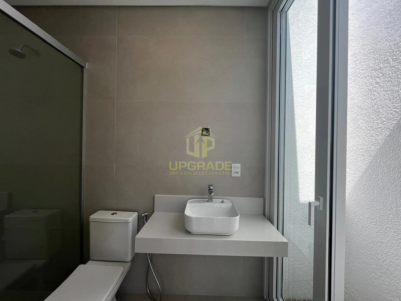 A felicidade se encontra em um bom livro lido na praia.: 16ª foto da galeria de imagens do imóvel