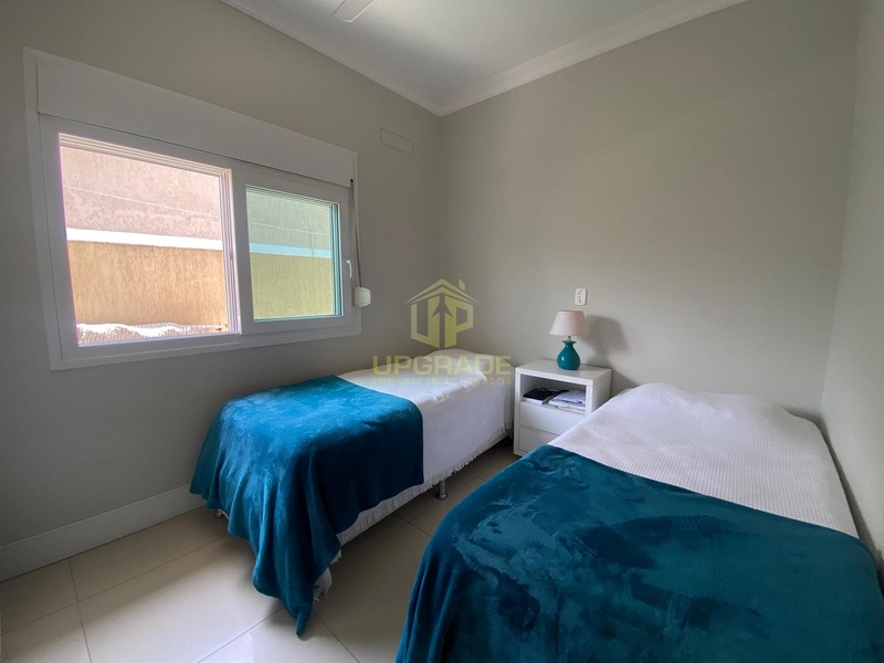 A felicidade se encontra em um bom livro lido na praia.: 3ª foto da galeria de imagens do imóvel