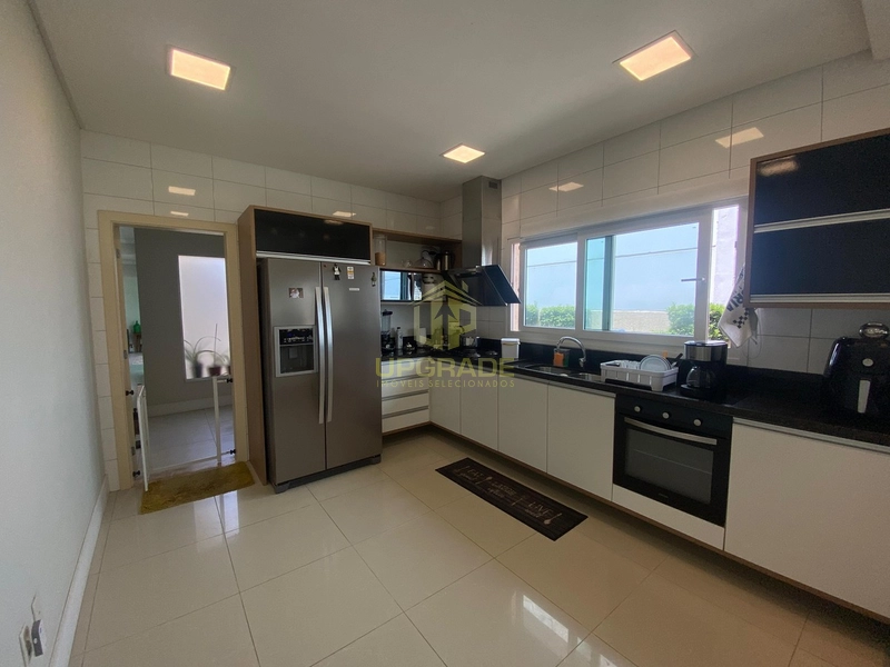 A felicidade se encontra em um bom livro lido na praia.: 9ª foto da galeria de imagens do imóvel