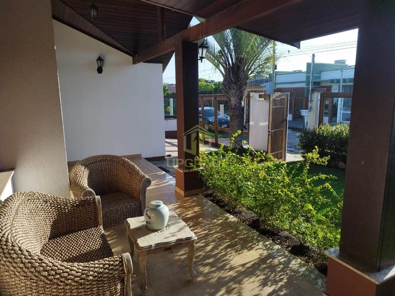 Às vezes a praia não é apenas um lugar, mas um sentimento.: 4ª foto da galeria de imagens do imóvel