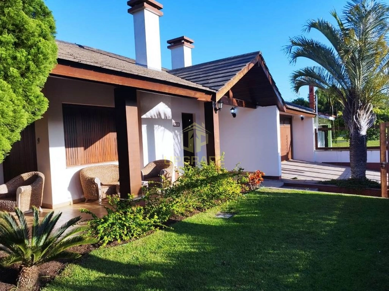 Às vezes a praia não é apenas um lugar, mas um sentimento.: 1ª foto da galeria de imagens do imóvel