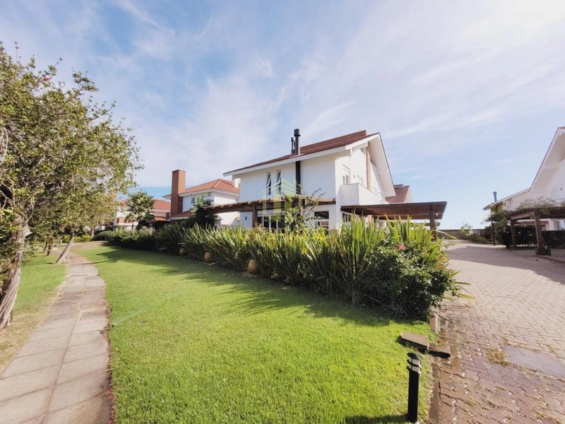 Todo lugar só precisa de amor para se tornar em lar!