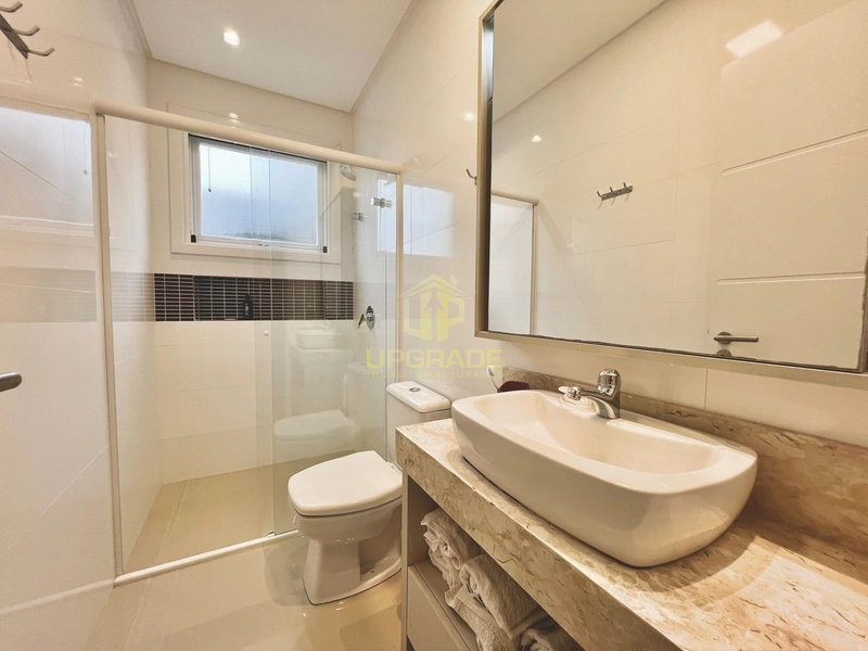 Depois de tanto esforço, a melhor recompensa é ver esse mar azul: 17ª foto da galeria de imagens do imóvel