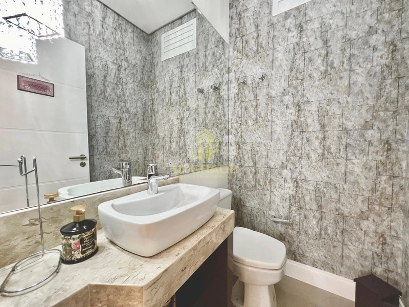 Depois de tanto esforço, a melhor recompensa é ver esse mar azul: 6ª foto da galeria de imagens do imóvel