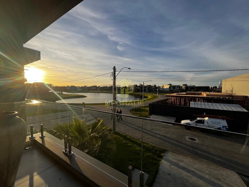 Um verdadeiro espetáculo com vista para o lago.: 14ª foto da galeria de imagens do imóvel