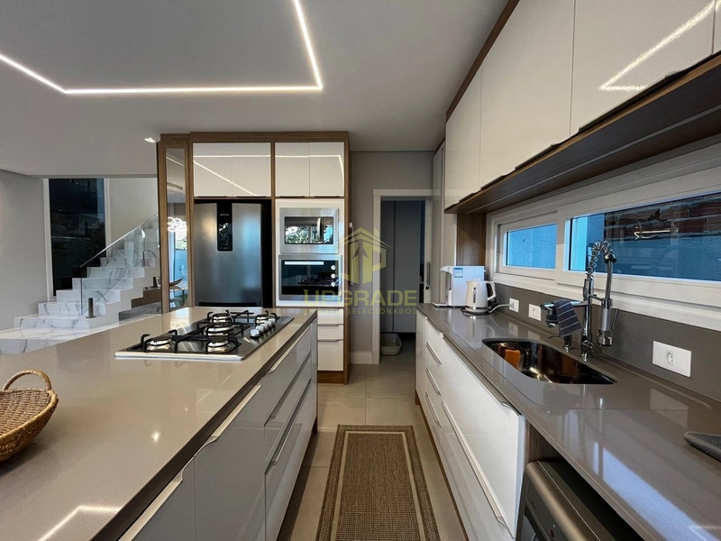 Um verdadeiro espetáculo com vista para o lago.: 23ª foto da galeria de imagens do imóvel