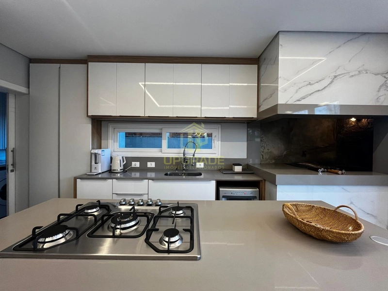 Um verdadeiro espetáculo com vista para o lago.: 24ª foto da galeria de imagens do imóvel