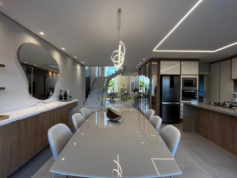 Um verdadeiro espetáculo com vista para o lago.: 25ª foto da galeria de imagens do imóvel