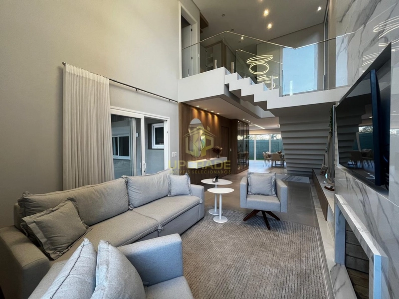 Um verdadeiro espetáculo com vista para o lago.: 33ª foto da galeria de imagens do imóvel