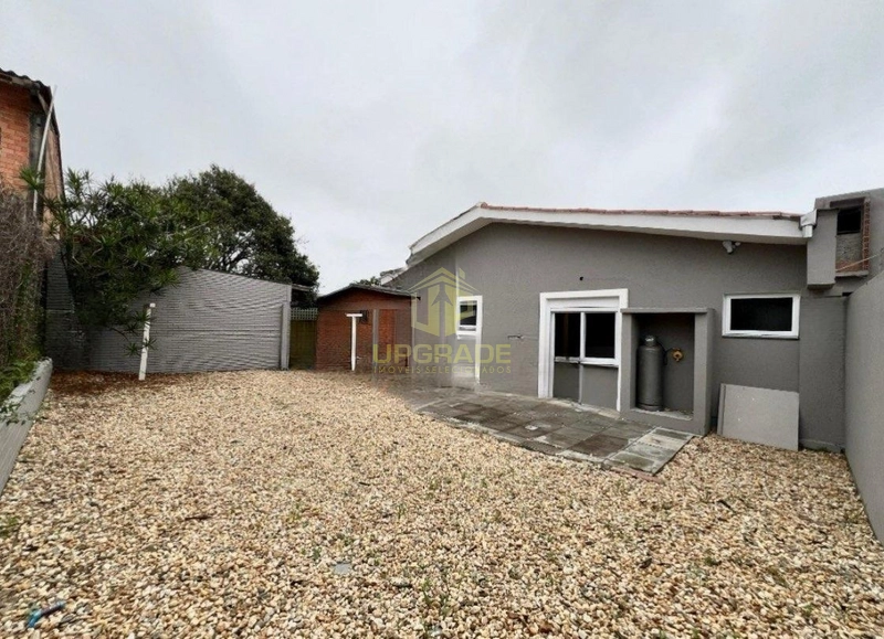 Próximo do mar e do centro de Atlântida: 2ª foto da galeria de imagens do imóvel