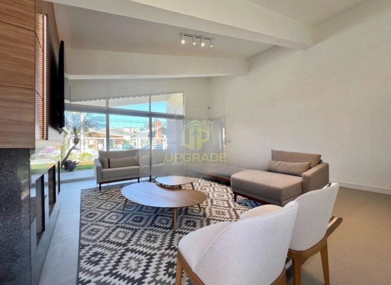 Próximo do mar e do centro de Atlântida: 3ª foto da galeria de imagens do imóvel