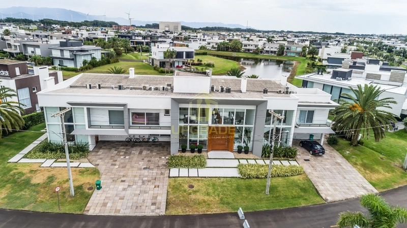 Sonha e serás livre de espírito... luta e serás livre na vida.