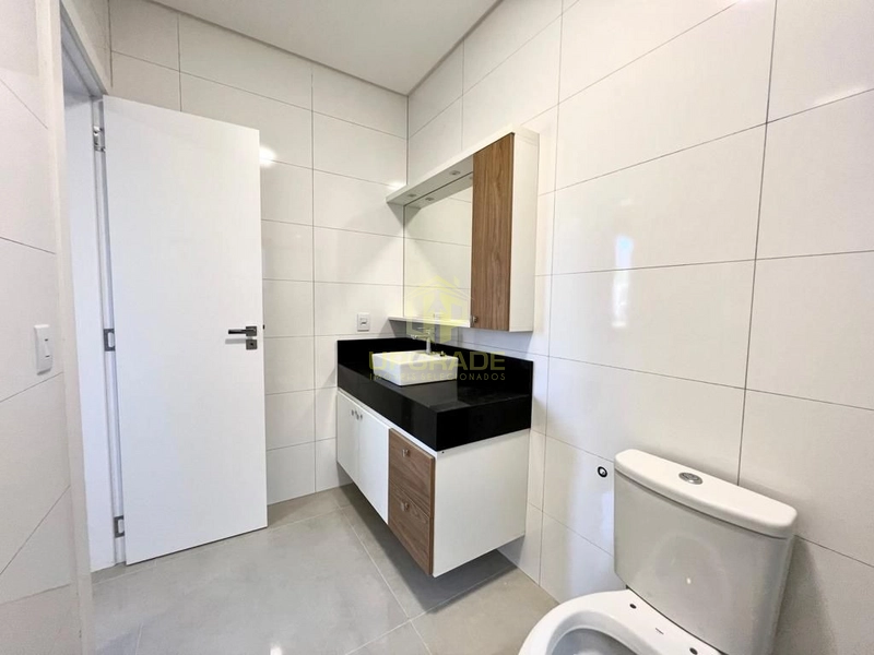 Linda casa no condomínio Sunset: 4ª foto da galeria de imagens do imóvel