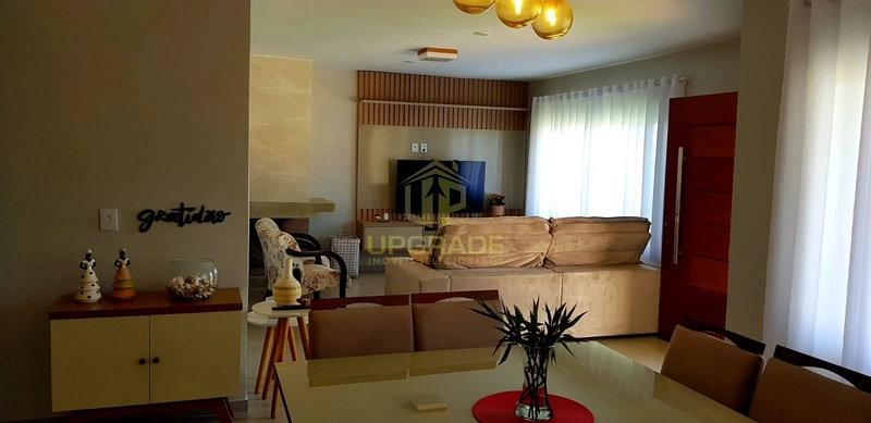 Linda casa com ótimo acabamento!: 9ª foto da galeria de imagens do imóvel