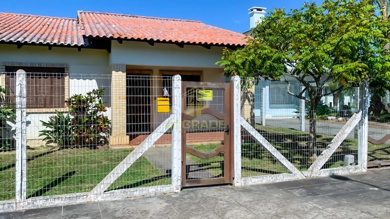 Um encanto de casa, só falta ser seu!