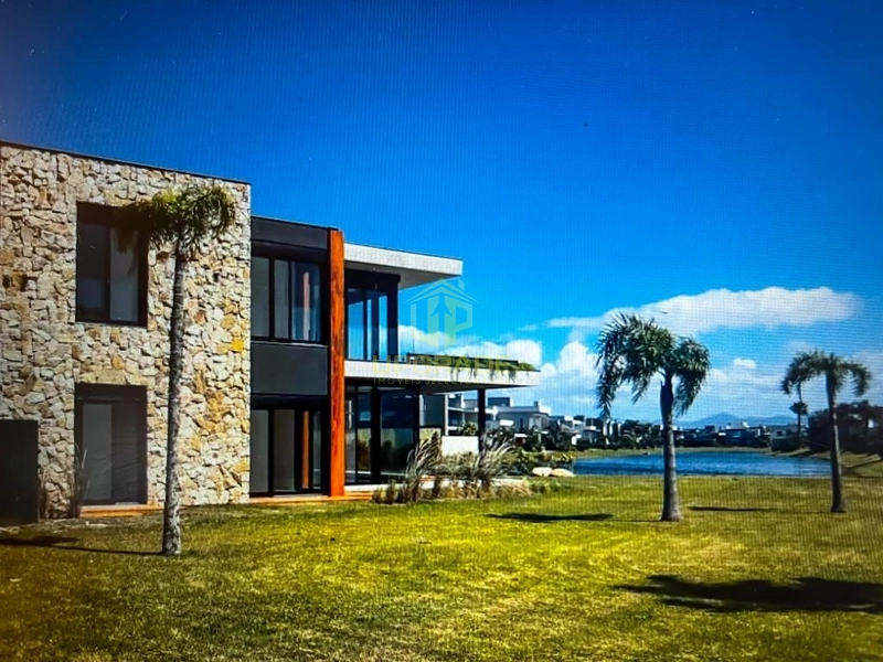 Surpreendente e charmoso, este sobrado pode ser seu!: 5ª foto da galeria de imagens do imóvel