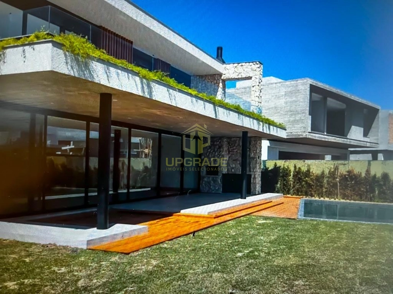 Surpreendente e charmoso, este sobrado pode ser seu!: 2ª foto da galeria de imagens do imóvel