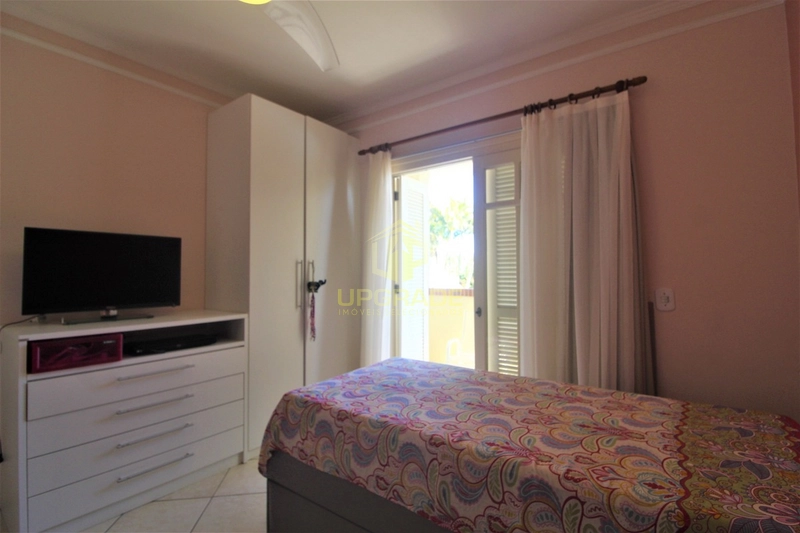 Um encanto de sobrado com piscina na região do Caburé em Atlântida.: 5ª foto da galeria de imagens do imóvel