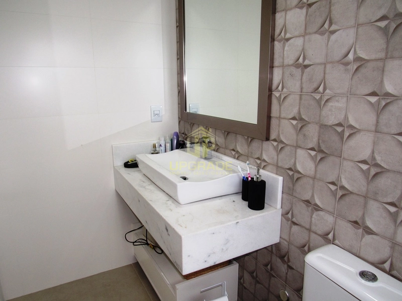 Sobrado com ótima localização de esquina em alto padrão!: 10ª foto da galeria de imagens do imóvel