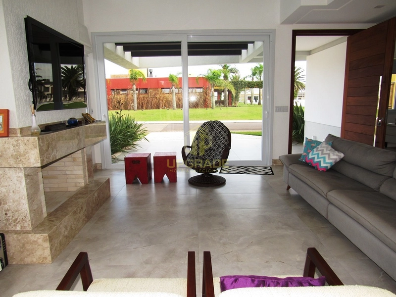 Sobrado com ótima localização de esquina em alto padrão!: 30ª foto da galeria de imagens do imóvel