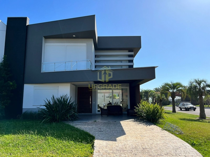 Sobrado com ótima localização de esquina em alto padrão!: 2ª foto da galeria de imagens do imóvel