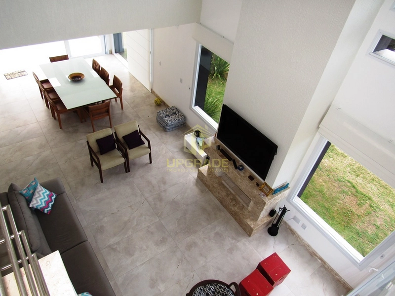 Sobrado com ótima localização de esquina em alto padrão!: 19ª foto da galeria de imagens do imóvel