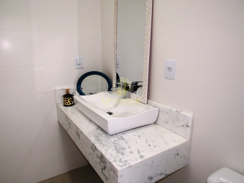 Sobrado com ótima localização de esquina em alto padrão!: 20ª foto da galeria de imagens do imóvel