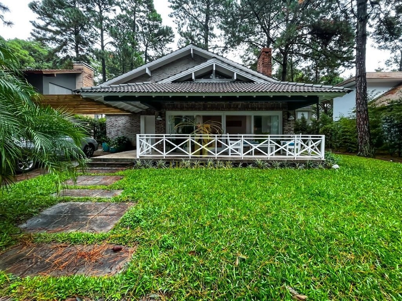 Viva o hoje, pois o ontem já se foi e o amanhã talvez não venha.: 1ª foto da galeria de imagens do imóvel