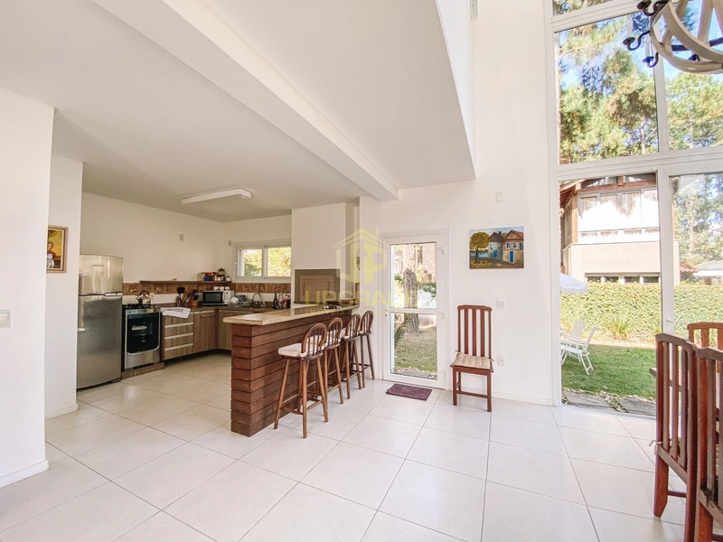 Viver é a coisa mais rara do mundo. A maioria das pessoas só existem!: 12ª foto da galeria de imagens do imóvel