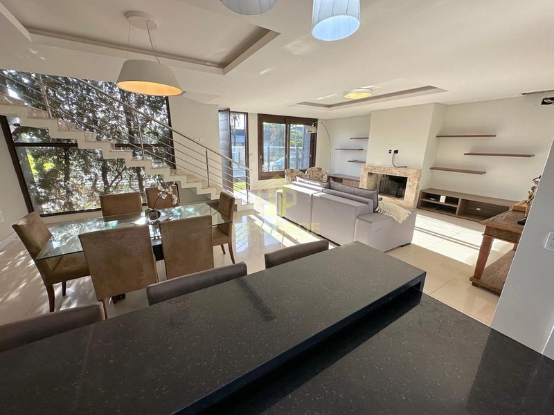 Procure a sabedoria e aprenda a escrever os capítulos mais importantes: 27ª foto da galeria de imagens do imóvel