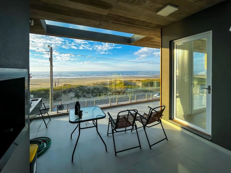 Com uma arquitetura moderna e uma vista de aquecer o coração...: 35ª foto da galeria de imagens do imóvel