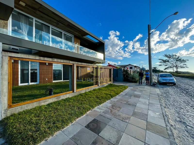 Com uma arquitetura moderna e uma vista de aquecer o coração...: 8ª foto da galeria de imagens do imóvel