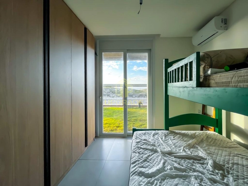 Com uma arquitetura moderna e uma vista de aquecer o coração...: 27ª foto da galeria de imagens do imóvel