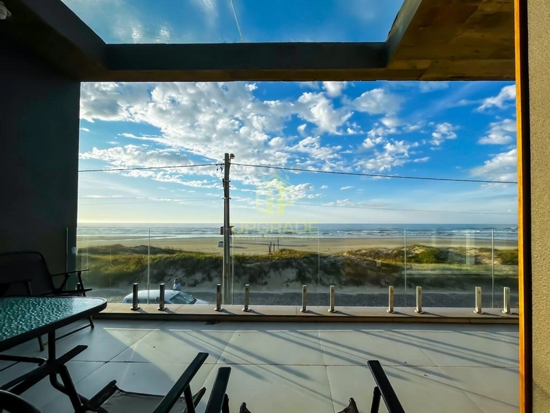 Com uma arquitetura moderna e uma vista de aquecer o coração...: 36ª foto da galeria de imagens do imóvel