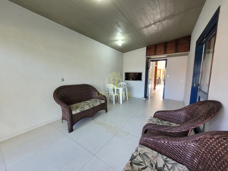 No centro de Xangri-lá, de esquina com área verde e próximo do Mar!: 4ª foto da galeria de imagens do imóvel