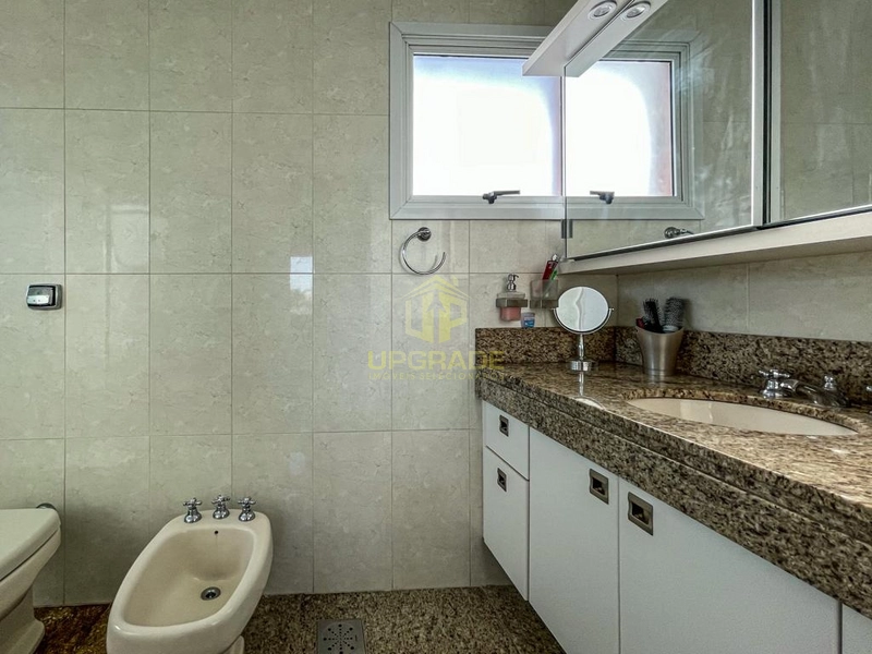 A vida é 10% o que acontece a você e 90% como você reage a isso...: 14ª foto da galeria de imagens do imóvel