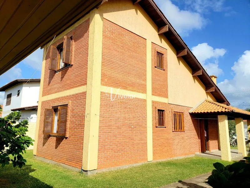 LINDA CASA A VENDA COM EXCELENTE LOCALIZAÇÃO: 2ª foto da galeria de imagens do imóvel