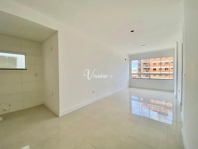COM EXCELENTE LOCALIZAÇÃO ESSE BELÍSSIMO APARTAMENTO SEGUE A VENDA: 2ª foto da galeria de imagens do imóvel