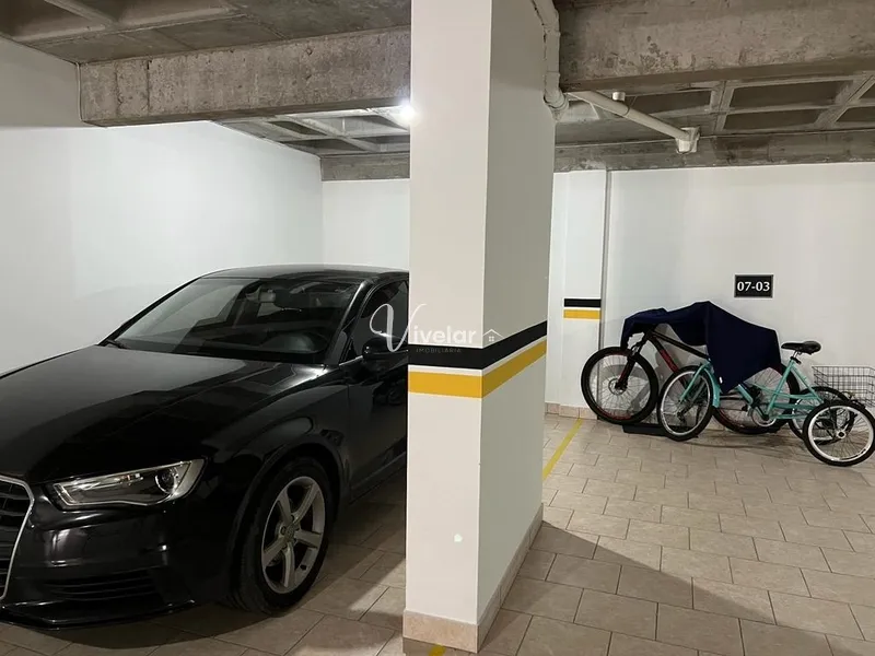 AMPLO APARTAMENTO COM IMENSO TERREÇO EM L !!!: 2ª foto da galeria de imagens do imóvel