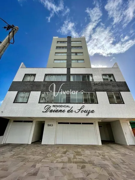 LINDO APARTAMENTO A VENDA COM EXCELENTE LOCALIZAÇÃO PRÓXIMO DO MAR: 2ª foto da galeria de imagens do imóvel