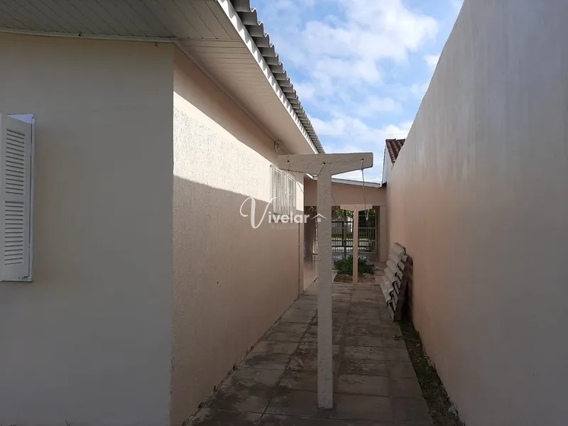 CASA DE ESQUINA, ÓTIMA LOCALIZAÇÃO !!: 4ª foto da galeria de imagens do imóvel