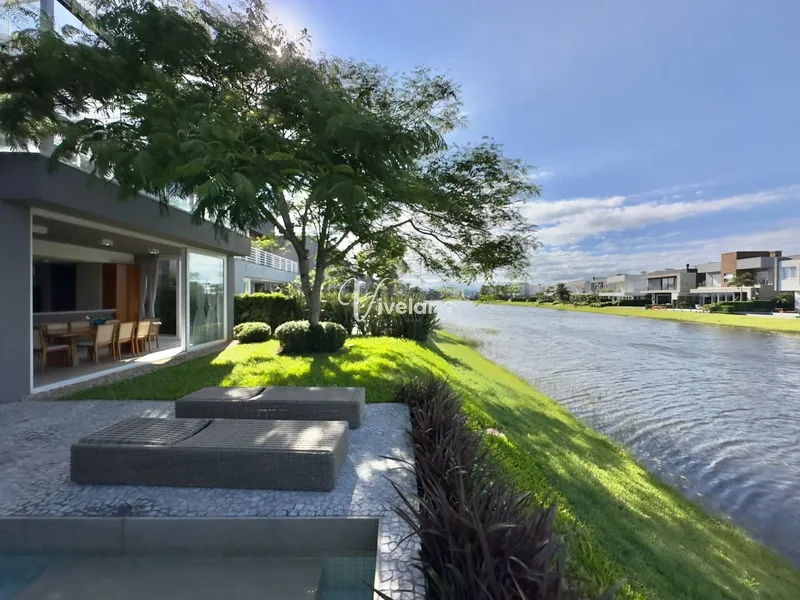 LINDO SOBRADO A BEIRA LAGO: 44ª foto da galeria de imagens do imóvel
