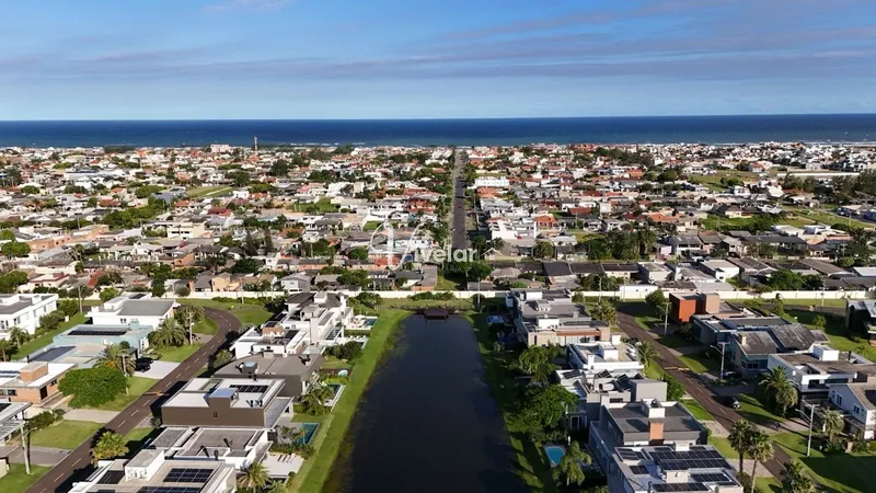 LINDO SOBRADO A BEIRA LAGO: 9ª foto da galeria de imagens do imóvel