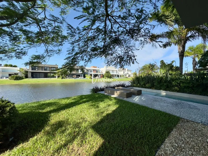 LINDO SOBRADO A BEIRA LAGO: 39ª foto da galeria de imagens do imóvel