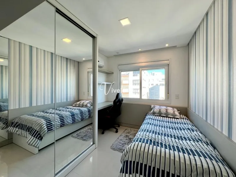 LINDO APARTAMENTO MOBILIADO E COM VISTA ETERNA PARA O MAR !!: 10ª foto da galeria de imagens do imóvel
